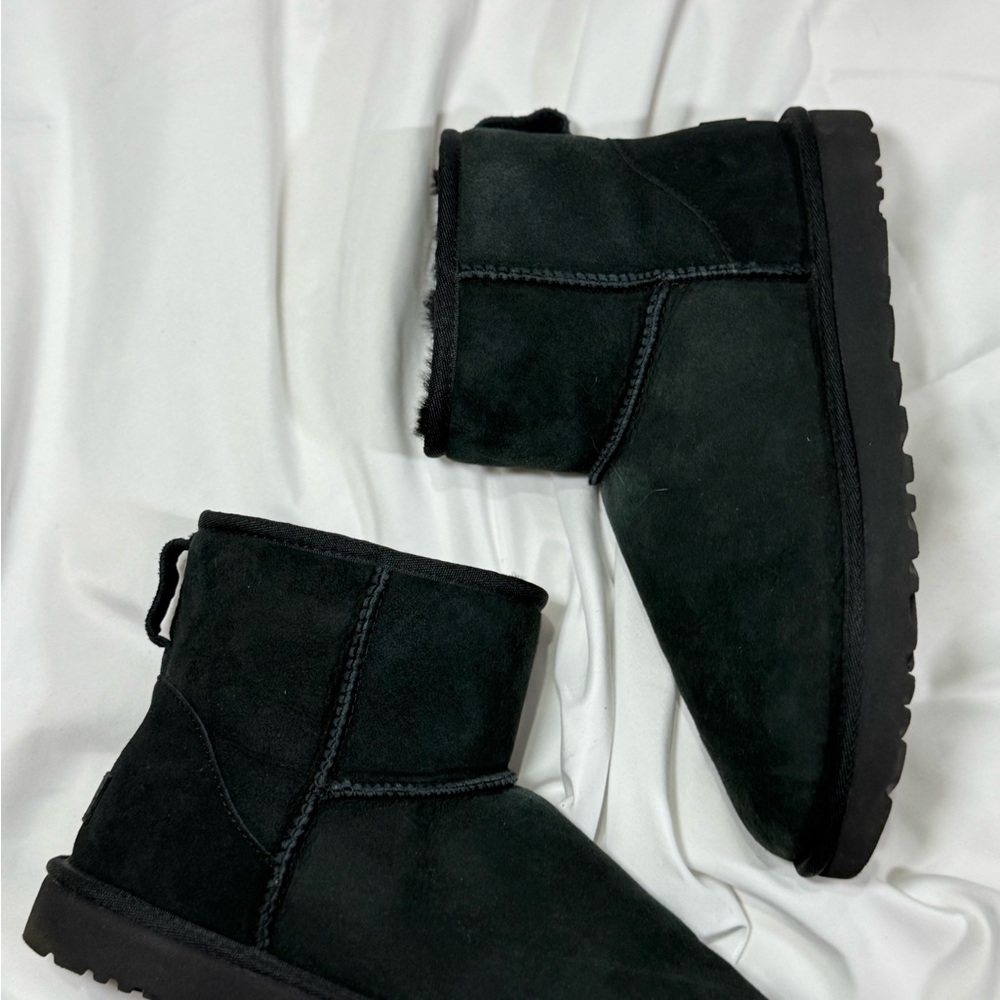 Ugg - image 7